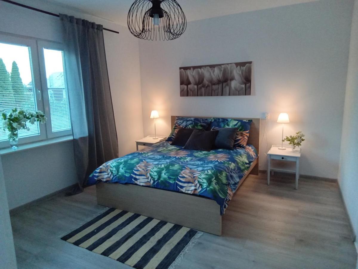 Domek U Kazi Sadowne Dış mekan fotoğraf